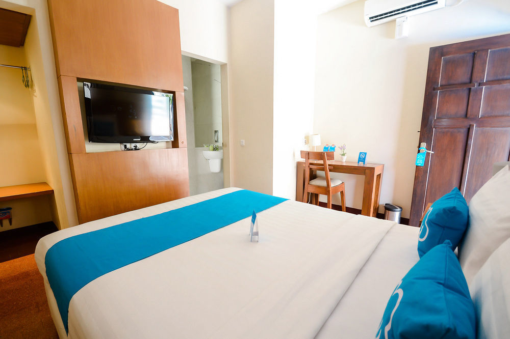 Lovender Guesthouse Malang Exterior foto
