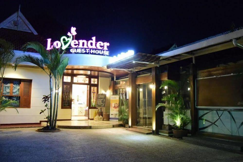 Lovender Guesthouse Malang Exterior foto