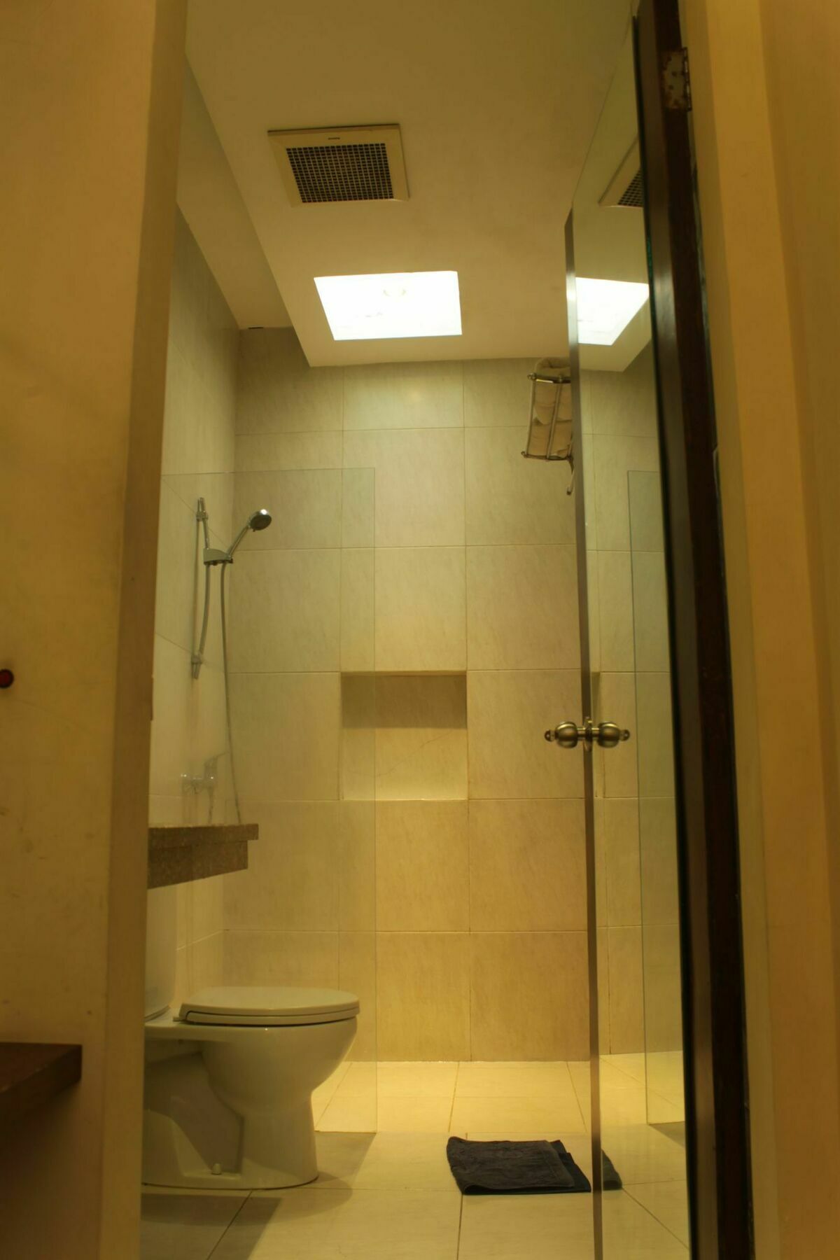 Lovender Guesthouse Malang Exterior foto