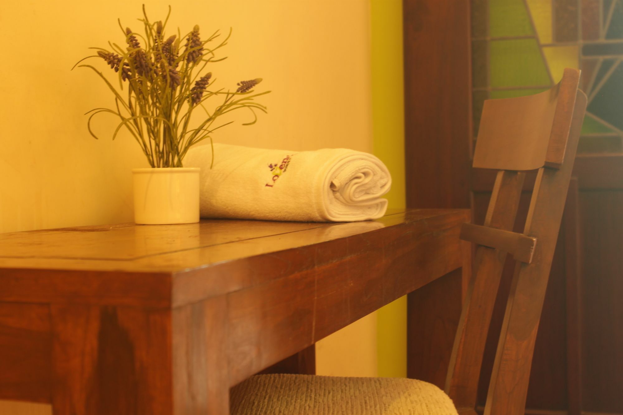 Lovender Guesthouse Malang Exterior foto